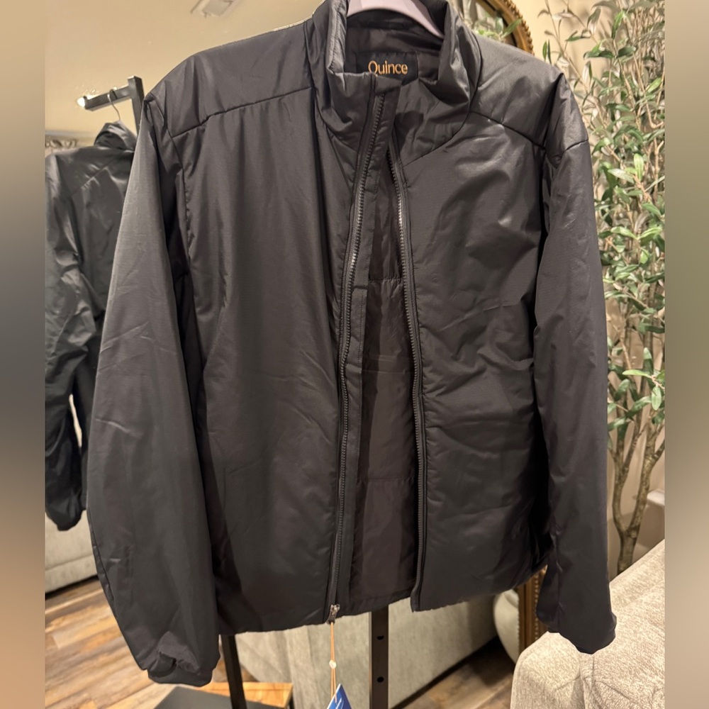 Quince Black Windbreaker Jacket with High Collar and Matte Finish - Picture 5 of 7